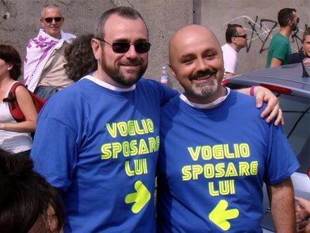Sposa un genovese in Portogallo e ottiene il permesso di soggiorno