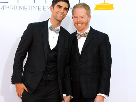 Jesse Tyler Ferguson celebrerà le prime nozze gay neozelandesi in volo