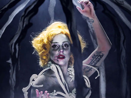 Lady Gaga tenta di manipolare la classifica, Billboard la rimprovera - gaga classificaBASE 1 - Gay.it