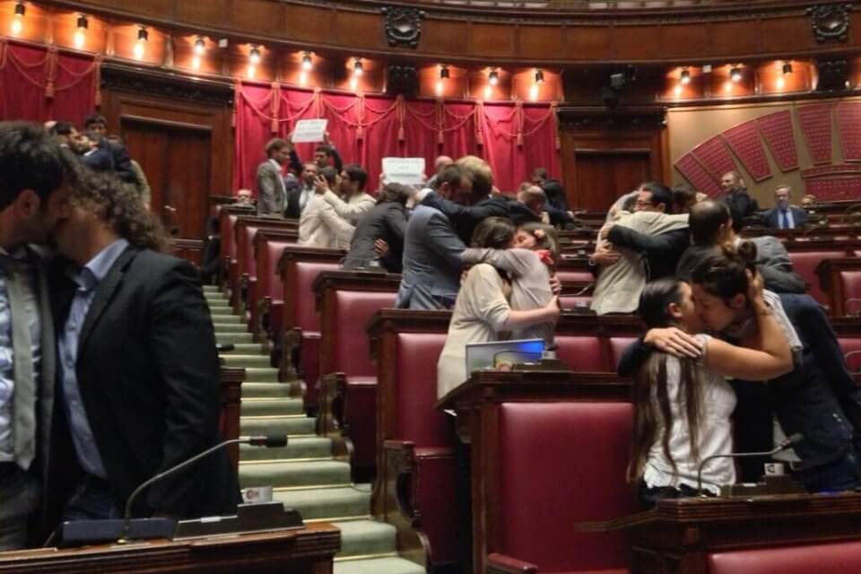 Camera approva legge omofobia. Polemiche da associazioni lgbt