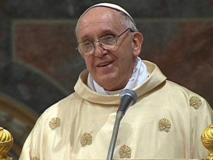 Gruppo gay cristiano scrive a Bergoglio. Lui risponde: "Vi benedico" - bergoglio kairos 1 - Gay.it