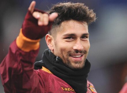 Borriello alla Gazzetta: "In Milan, Juve e Genoa almeno dei bisex" - borriello 1 - Gay.it