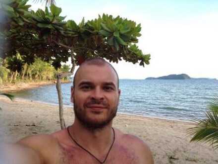 Omofobo ucraino scappa in Thailandia: è accusato di violenze