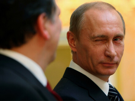 Putin in Italia. Luxuria in piazza con le associazioni