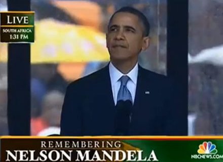 Obama alla cerimonia per Mandela: Nessuno va discriminato per chi ama - obama mandela 1 - Gay.it