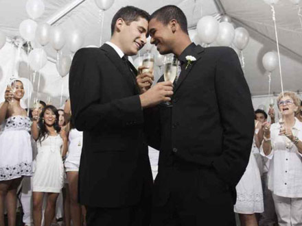 L'Università di Bologna dà il congedo matrimoniale alle coppie gay - universita bologna 1 - Gay.it
