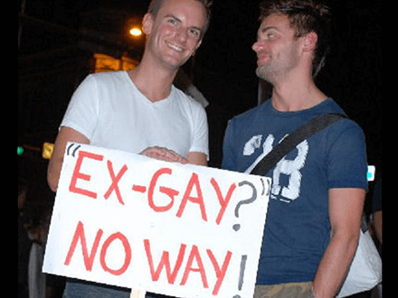 “Curami, sono gay”: le terapie riparative arrivano su Real Time?