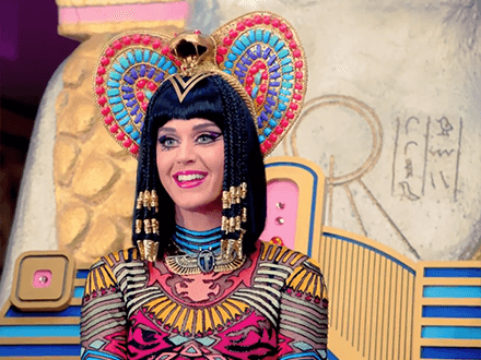 Katy Perry: esce il video ufficiale di Dark Horse