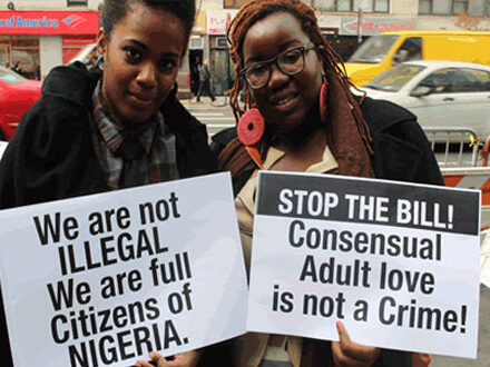Nigeria: coppia gay costretta a fare sesso in pubblico - coppia nigeria 1 - Gay.it