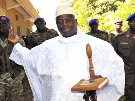 Jammeh: “Gay da sterminare come le zanzare della malaria”