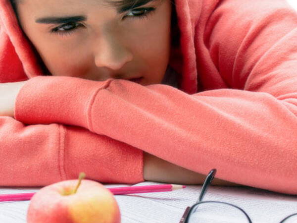 Luca, 14 anni, adottato e poi abbandonato perché gay