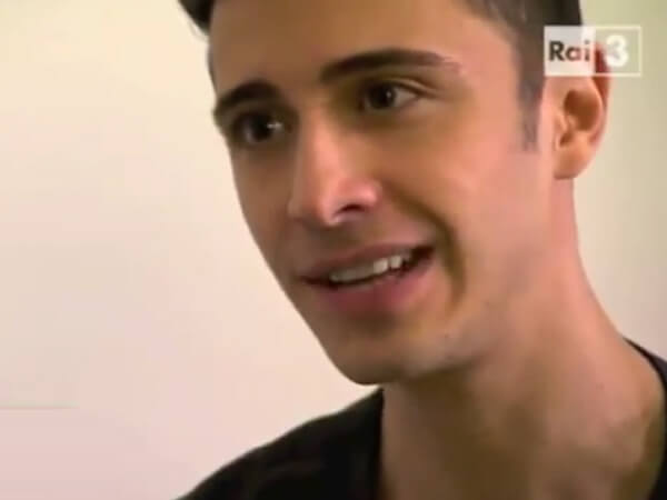 Osvaldo Supino senza filtri su Rai3: “Ecco che significa essere gay”