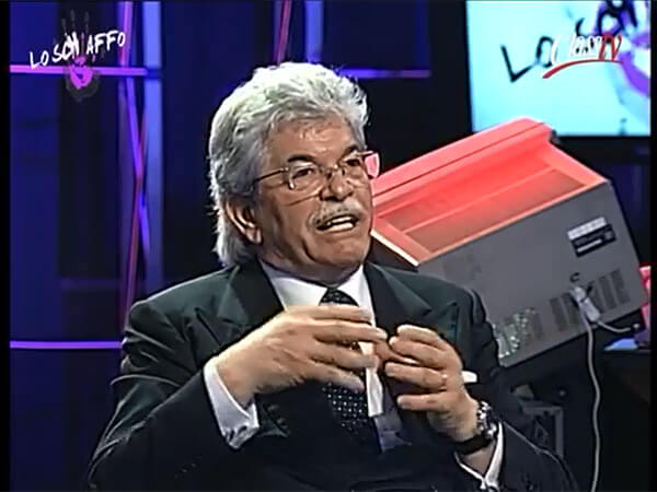 La nuova imperdibile gaffe di Antonio Razzi: “Gli uomini sessuali”