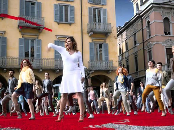 Simona Ventura e Madonna: lo spot trash diventa fashion