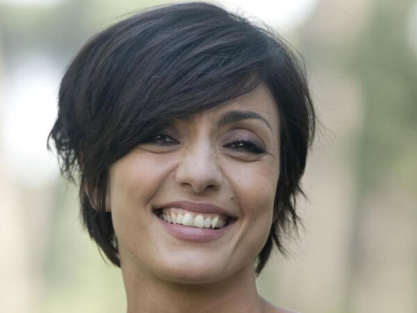 Ambra madrina al Togay: “Io baraccona dentro, farei la drag al cinema”