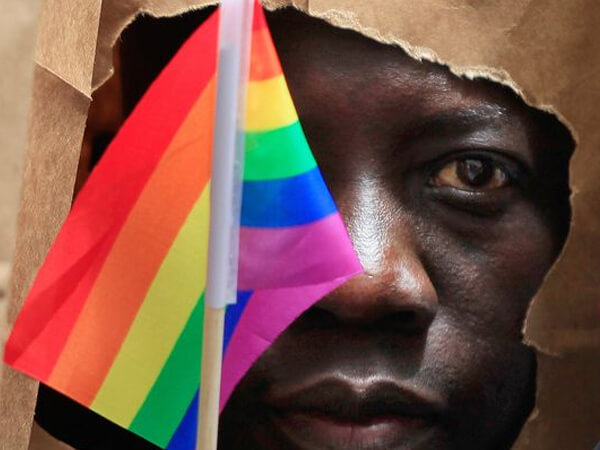 Il vescovo ugandese: "Faremo pulizia dei gay anche con il sangue" - chiesa ruanda 1 - Gay.it