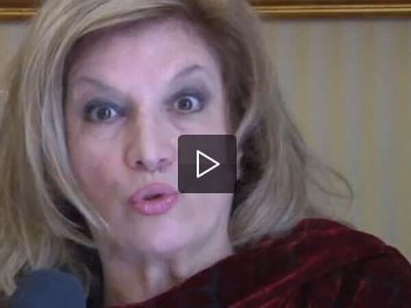 Iva Zanicchi: “Prof porta libro gay al liceo? Le vomiterei in bocca”
