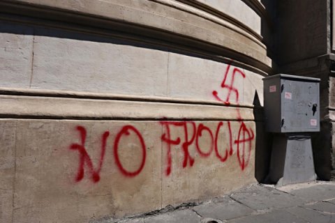 "No froci": l'estrema destra romana contro la Chiesa Valdese - chiesa valdese 1 1 - Gay.it