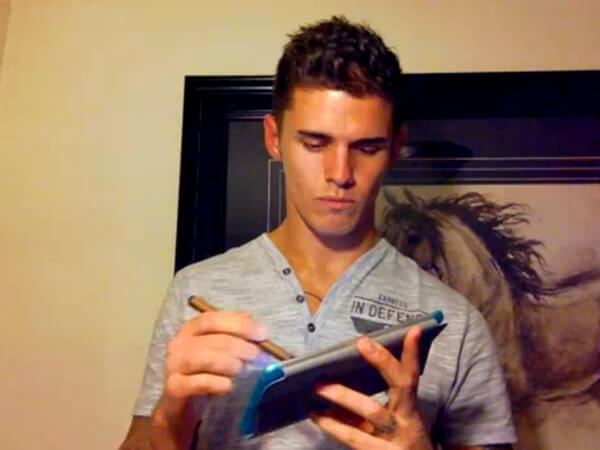 Il coming out di un giovane padre gay che commuove il web