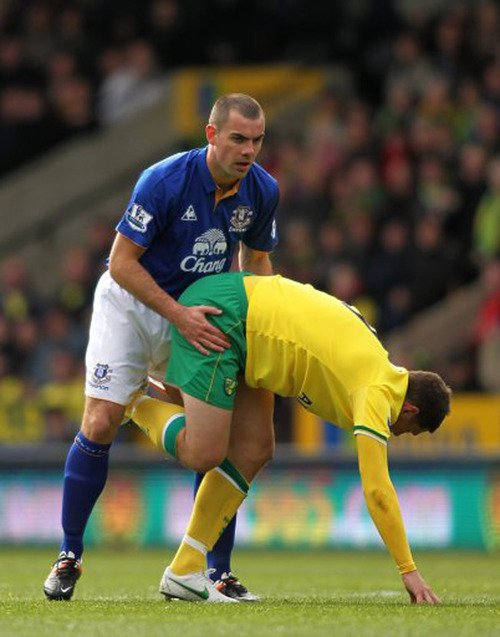 Soccer - Barclays Premier League - Norwich City v Everton - Carrow Road