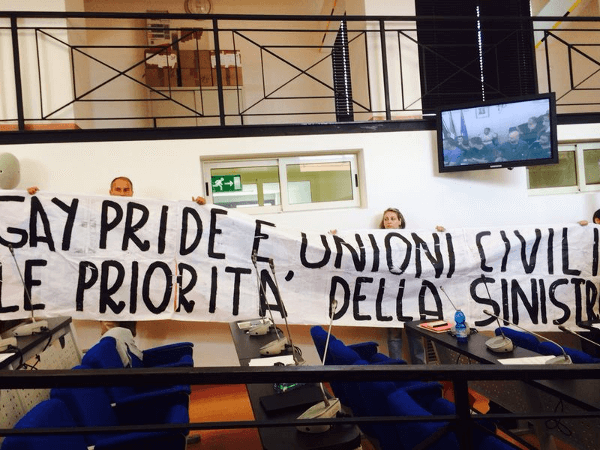 Il centrodestra occupa l’aula del Municipio, contro le unioni civili