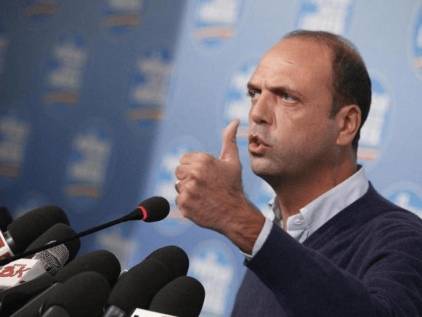 Alfano: “Imporrò la cancellazione dei matrimoni gay registrati”