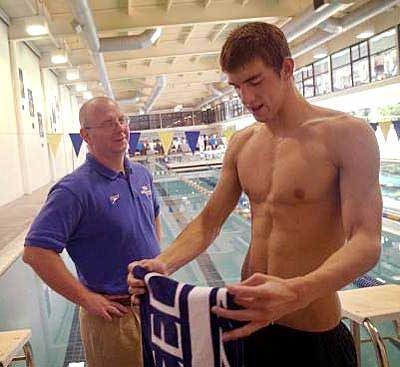 Il gigantesco Michael Phelps
