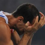 La protesta di Romain Mesnil: correre nudo con l'asta - Thumbnail