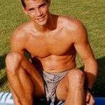La protesta di Romain Mesnil: correre nudo con l'asta - Thumbnail