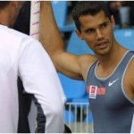 La protesta di Romain Mesnil: correre nudo con l'asta - Thumbnail