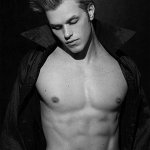 Kellan, da vampiro a modello - Thumbnail