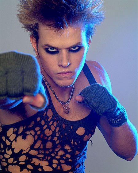 Kellan, da vampiro a modello