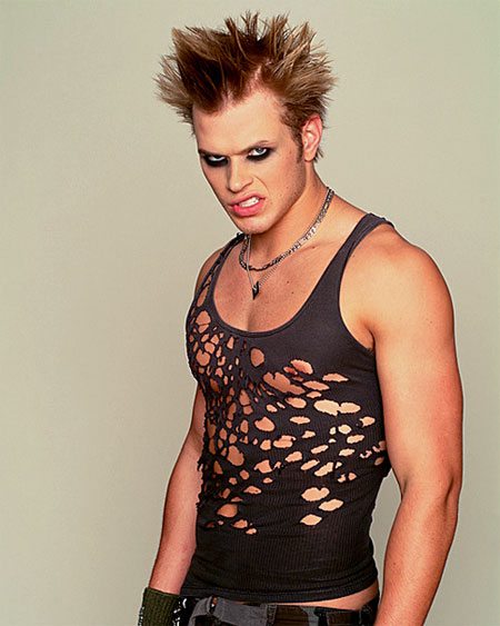 Kellan, da vampiro a modello