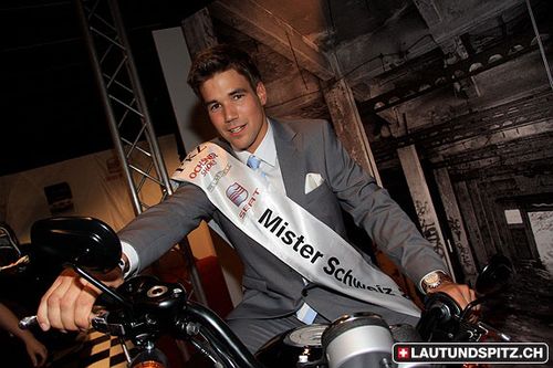 Andr&eacute; &egrave; Mr Svizzera 2009