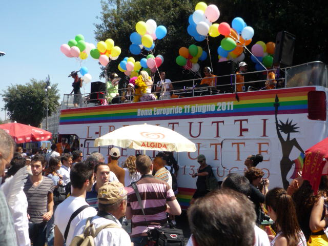 Roma Pride 2009 I carri