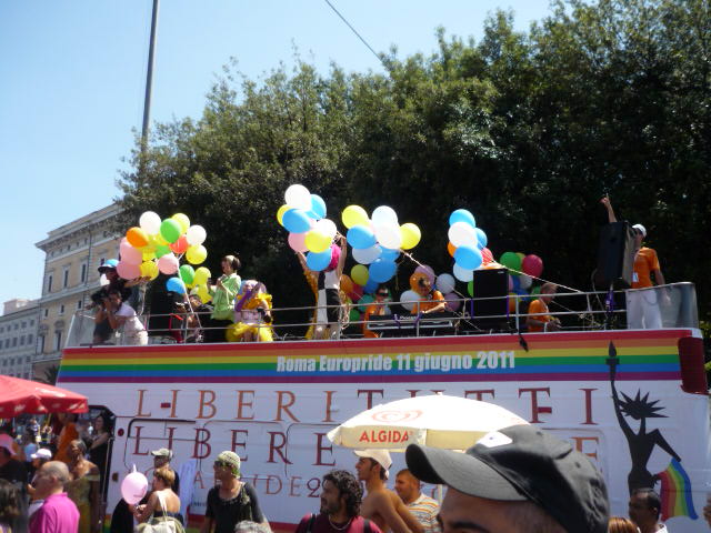 Roma Pride 2009 I carri