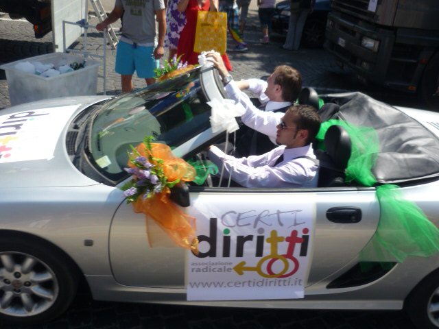 Roma Pride 2009 I carri