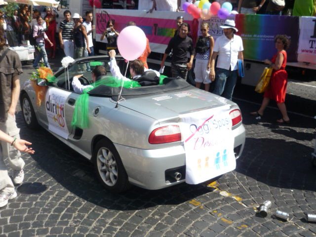 Roma Pride 2009 I carri