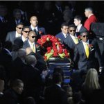 Il feretro di Michael e il cimitero di Hollywood - Thumbnail