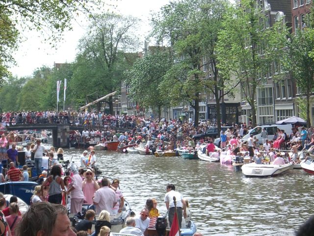 Amsterdam e il suo Gay Pride sui battelli