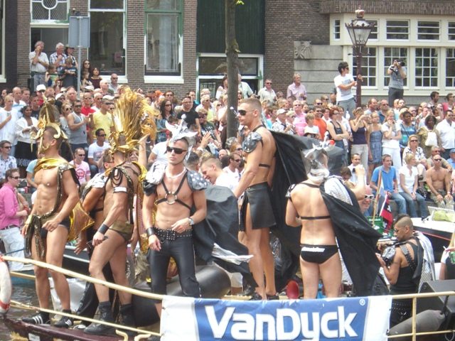 Amsterdam e il suo Gay Pride sui battelli