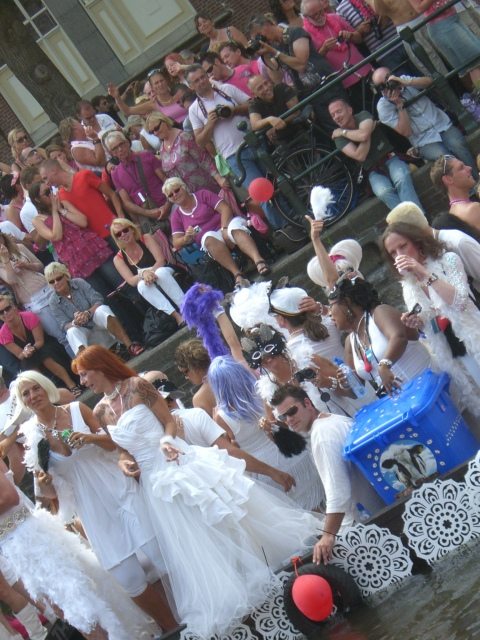 Amsterdam e il suo Gay Pride sui battelli