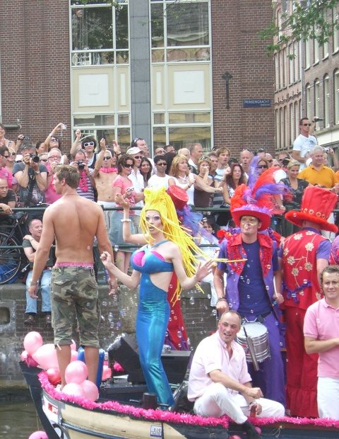 Amsterdam e il suo Gay Pride sui battelli