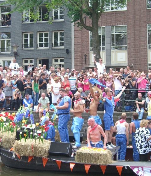 Amsterdam e il suo Gay Pride sui battelli