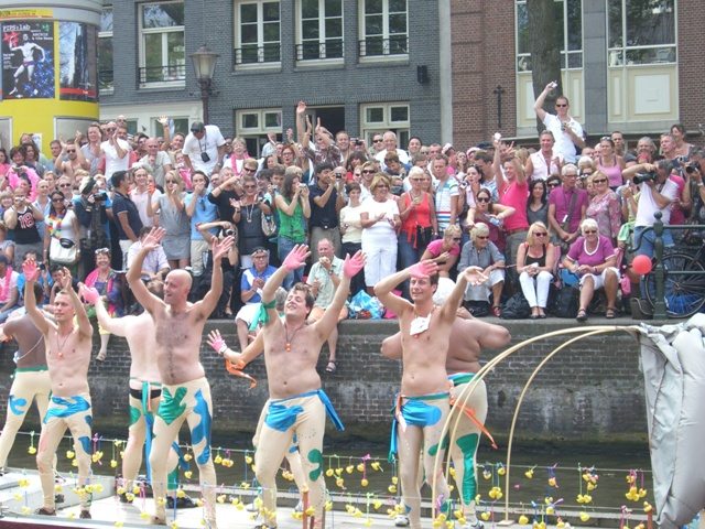 Amsterdam e il suo Gay Pride sui battelli