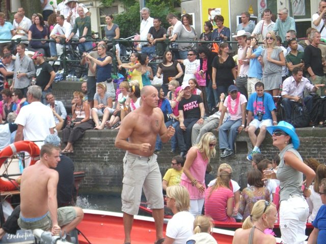 Amsterdam e il suo Gay Pride sui battelli