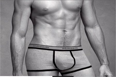Jesus Luz in slip per Intimissimi
