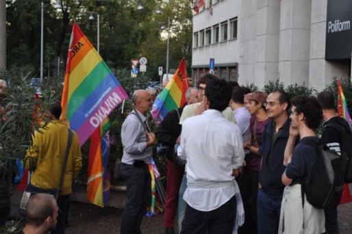 Il sit in al Consolato spagnolo