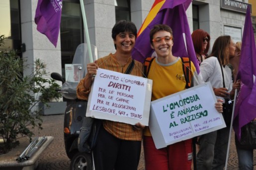 Il sit in al Consolato spagnolo