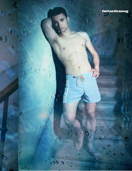 Con Lo&iuml;c torna l'estate su Fantastics Mag